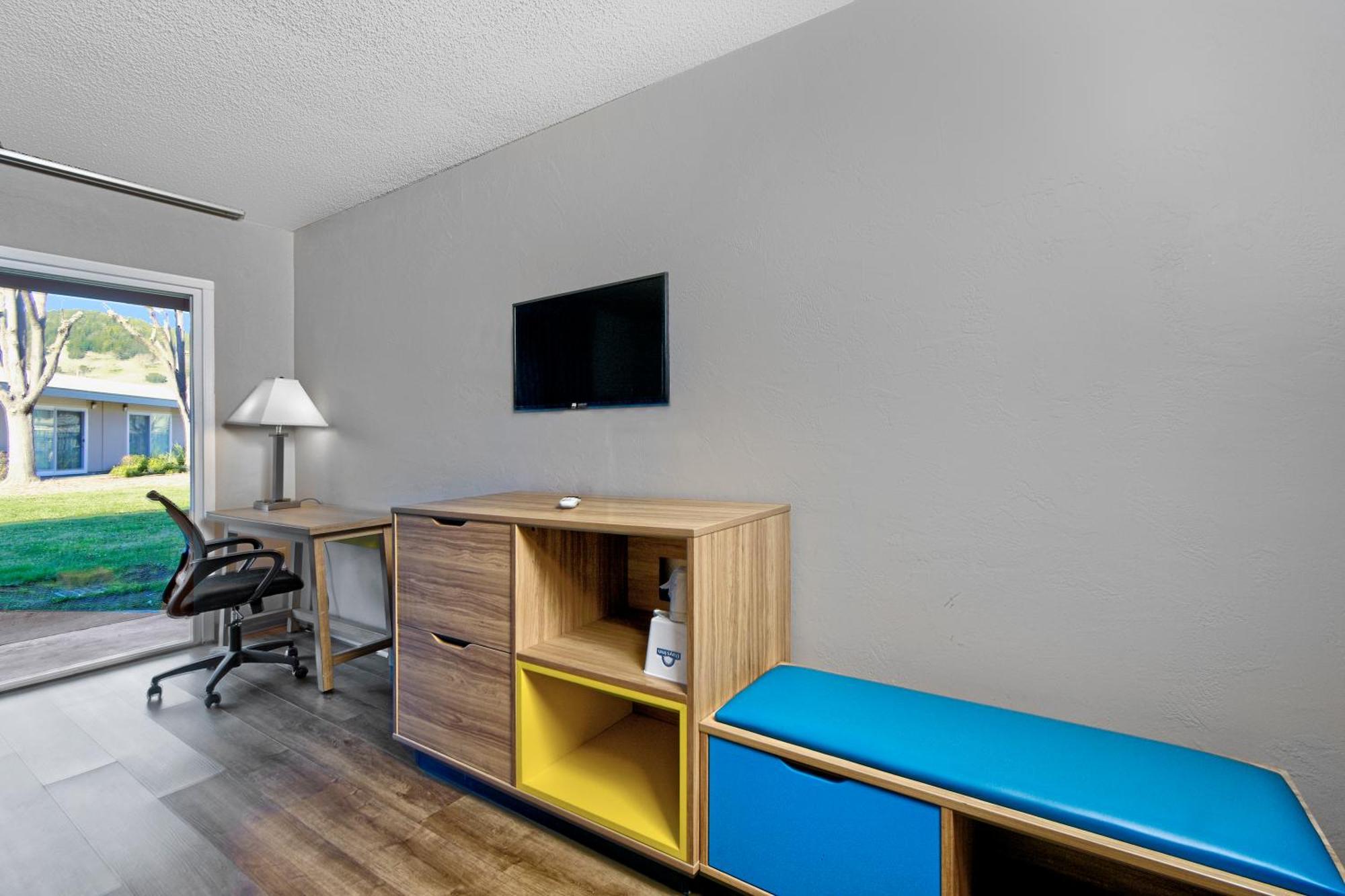 Days Inn By Wyndham Novato/San Francisco Экстерьер фото